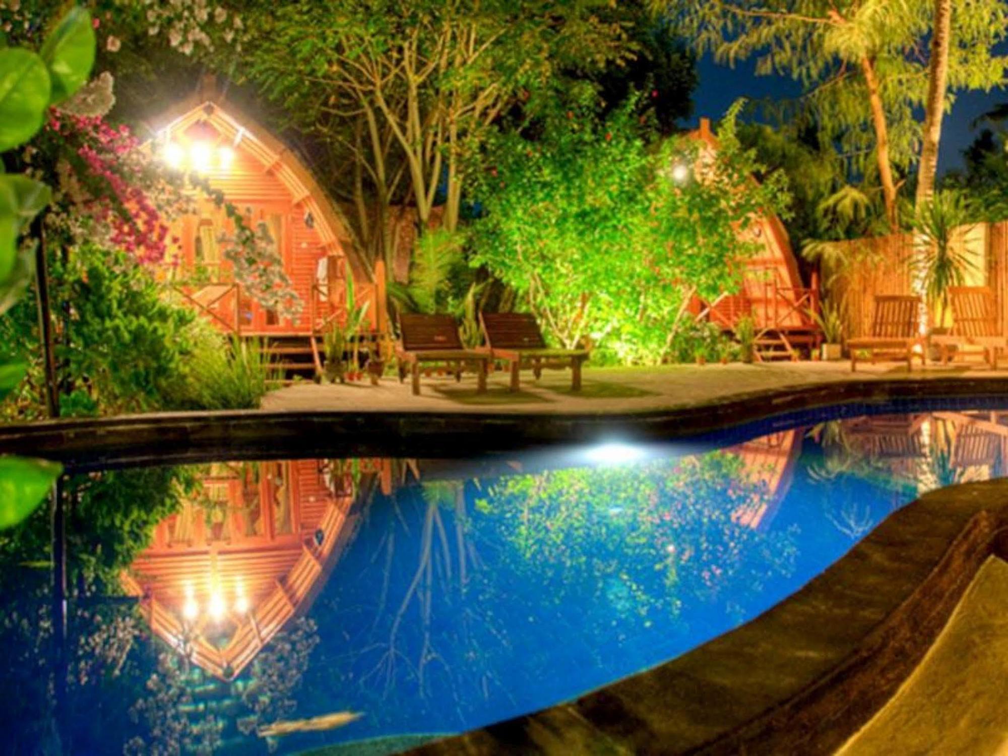 Manta Dive Gili Air Resort Luaran gambar