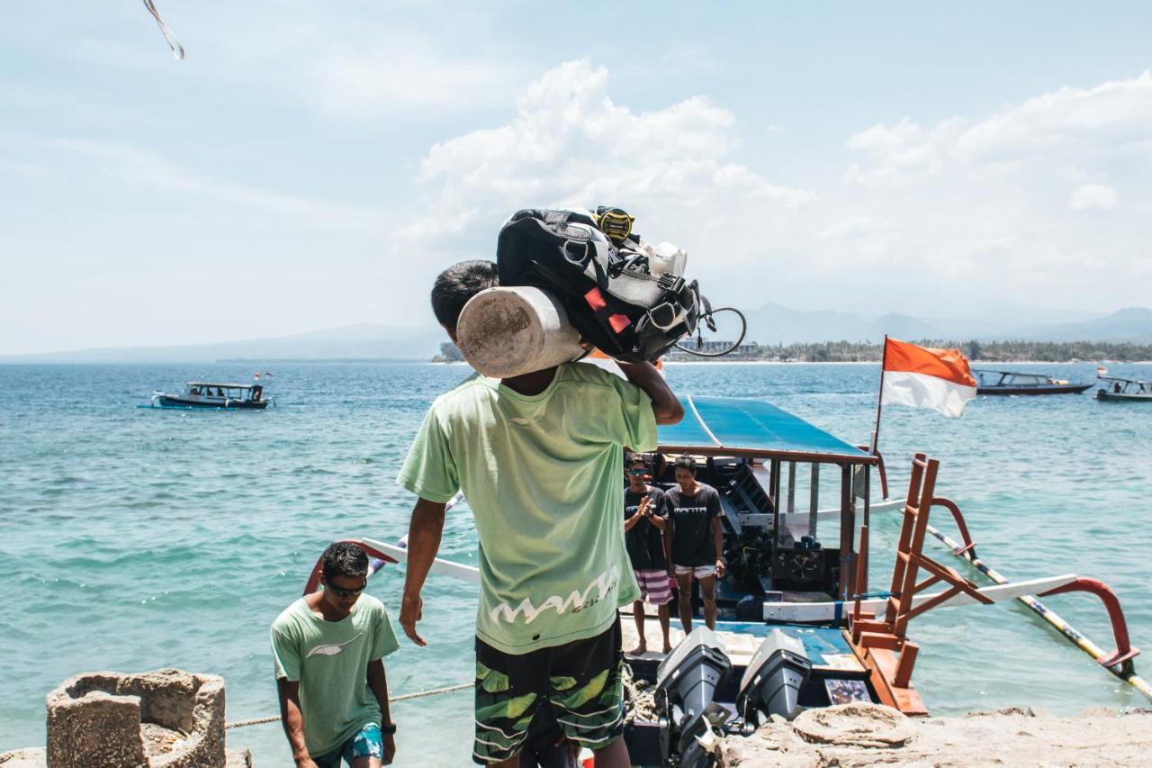 Manta Dive Gili Air Resort Luaran gambar